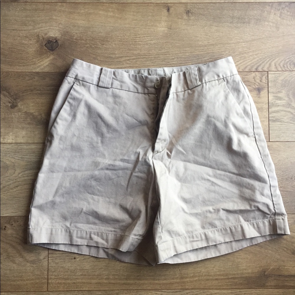 Women’s GAP higher waist Khaki Shorts